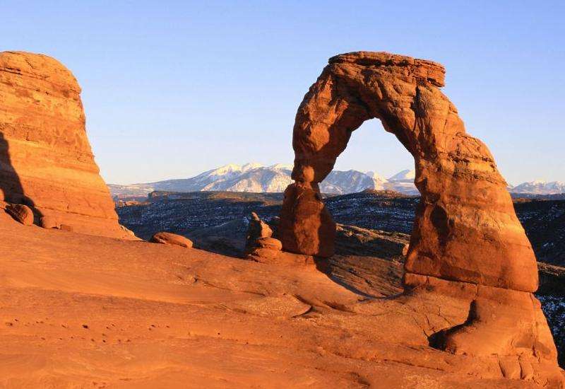 撰为「拥抱七步楼 放歌新时代」诗歌朗诵会 / 香港 许连进-七步楼