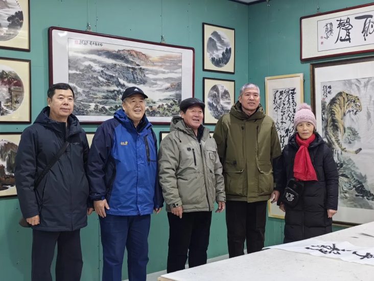 2024年12月29日，唐山文化名家郑文忠、杨磊、孟顺生等参观七步楼-七步楼