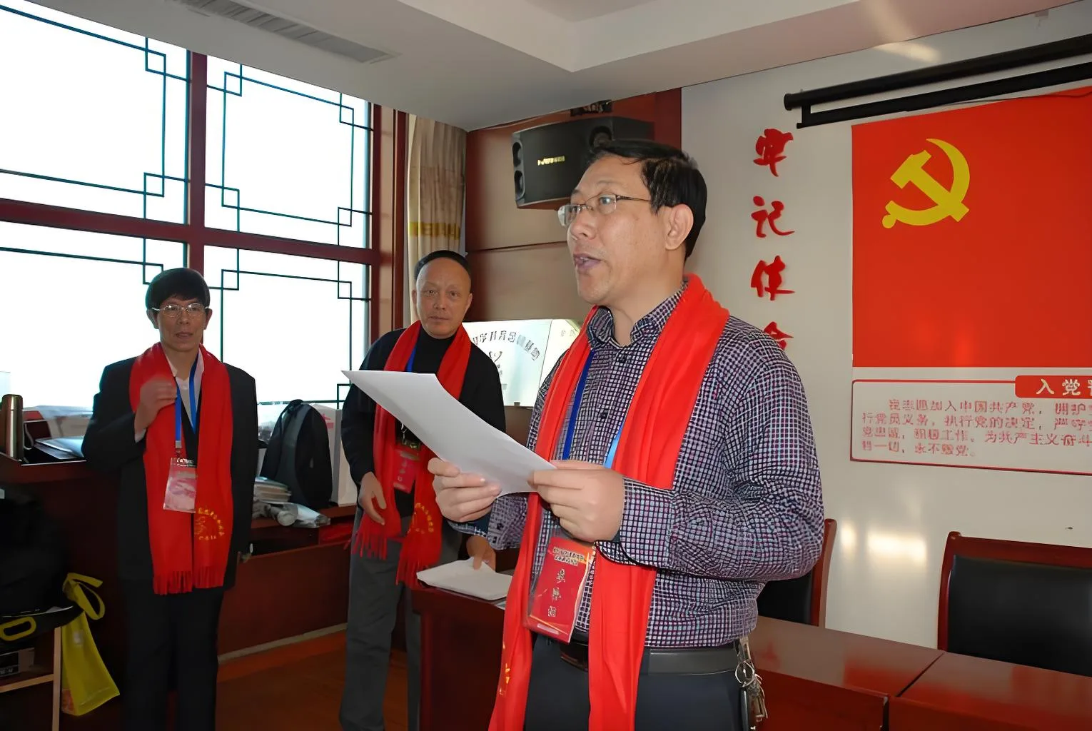 杨彦朝：生活因集报而精彩-七步楼